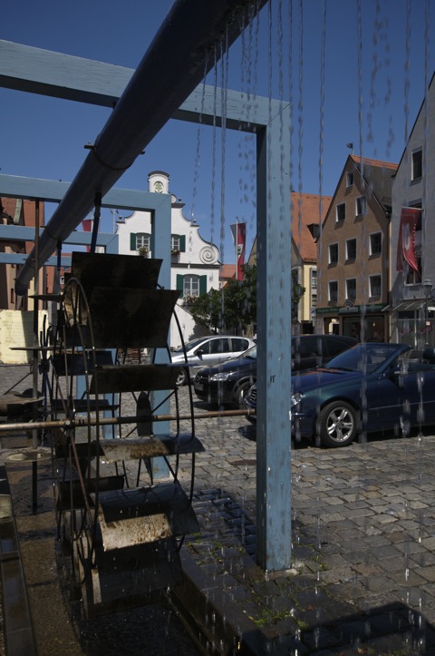 Bild: Unterwegs in der historischen Innenstadt von Aichach.