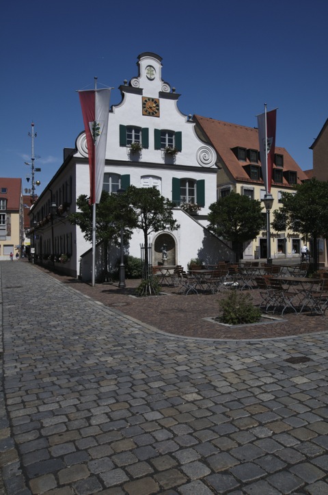 Bild: Unterwegs in der historischen Innenstadt von Aichach.