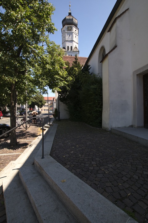 Bild: Unterwegs in der historischen Innenstadt von Aichach.