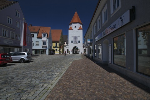 Bild: Unterwegs in der historischen Innenstadt von Aichach.