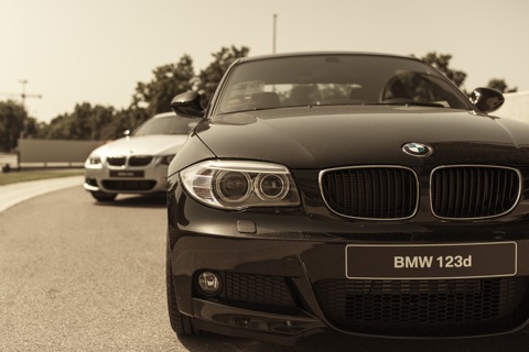 Bild: Unterwegs in der BMW Welt München mit NIKON D700 und CARL ZEISS Distagon T* 1,4/35 ZF.2.