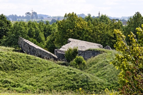 Bild: Der Wehrmachtsbunker bei Filipow zwischen Suwalki und Mragowo.