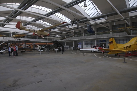 Bild: Impressionen vom Fly In 2011 in der Flugwerft Schleißheim.