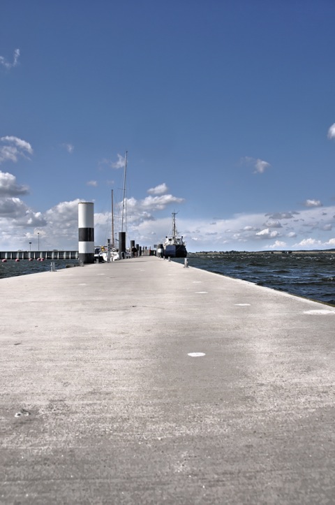 Bild: Unterwegs im Hafen von Gager im Südosten der Insel Rügen mit NIKON D90 und AF-S DX NIKKOR 18-200 mm 1:3,5-5,6G ED VR Ⅱ.