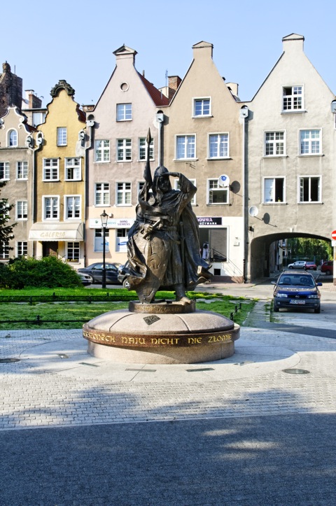 Bild: Impressionen aus der Hafen- und Werftstadt Gdańsk - Danzig. Fotos © 2011 by Bert Ecke und Birk Karsten Ecke mit NIKON D90 und NIKON D300S sowie AF-S DX NIKKOR 18-200 mm 1:3,5-5,6G ED VR Ⅱ und AF-S NIKKOR 28-300 mm 1:3,5-5,6G ED VR.