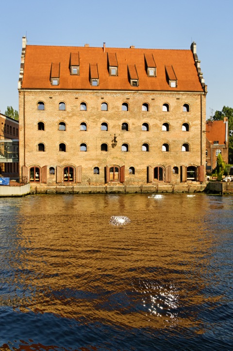 Bild: Impressionen aus der Hafen- und Werftstadt Gdańsk - Danzig. Fotos © 2011 by Bert Ecke und Birk Karsten Ecke mit NIKON D90 und NIKON D300S sowie AF-S DX NIKKOR 18-200 mm 1:3,5-5,6G ED VR Ⅱ und AF-S NIKKOR 28-300 mm 1:3,5-5,6G ED VR.