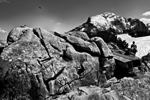 Bild: Auf dem Gipfel des Kehlstein - Eagle’s Nest. NIKON D700 mit CARL ZEISS Distagon T* 3,5/18 ZF.2 ¦¦ ISO200 ¦ f/16 ¦ 1/640 s ¦ FX 18 mm.