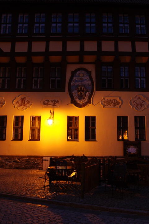 Bilder: Abendstimmung in der historischen Fachwerkstadt Stolberg im Harz.