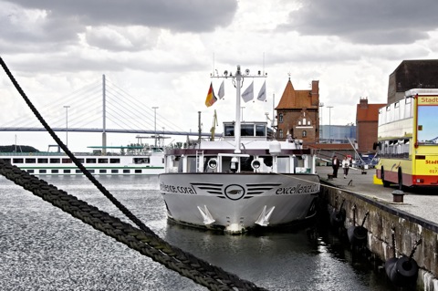 Bild: Impressionen von der Nordmole in Stralsund. NIKON D90 mit AF-S DX NIKKOR 18-200 mm 1:3,5-5,6G ED VR Ⅱ.