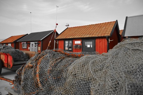 Bild: Nachmittags im Hafen von Byxelkrog auf der Insel Öland. NIKON D700 und AF-S NIKKOR 24-120 mm 1:4G ED VR.