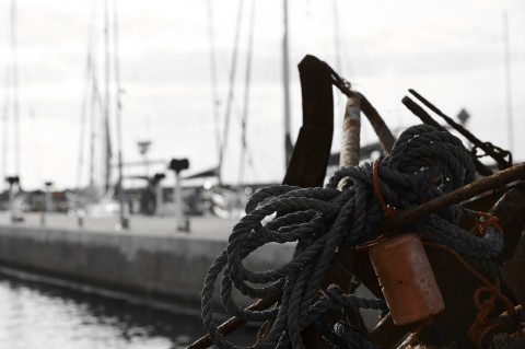 Bild: Nachmittags im Hafen von Byxelkrog auf der Insel Öland. NIKON D700 und AF-S NIKKOR 24-120 mm 1:4G ED VR.