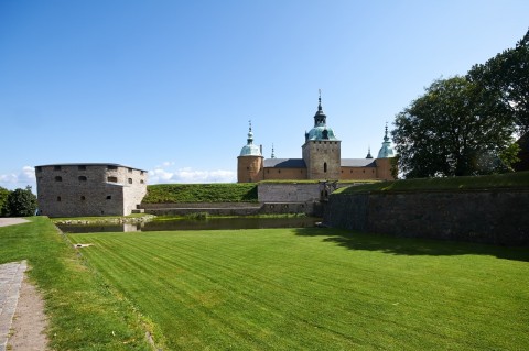 Bild: Ein Spaziergang um das Schloss von Kalmar in der historischen Provinz Småland. NIKON D300s und SIGMA 10-20mm F4.0-5.6 EX DC / HSM.