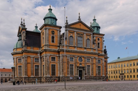 Bild: Der Dom zu Kalmar mit seiner Barockfassade ist zweifellos eine der Sehenswürdigkieten der schwedischen Hafenstadt. NIKON D700 mit AF-S NIKKOR 24-120 mm 1:4G ED VR.