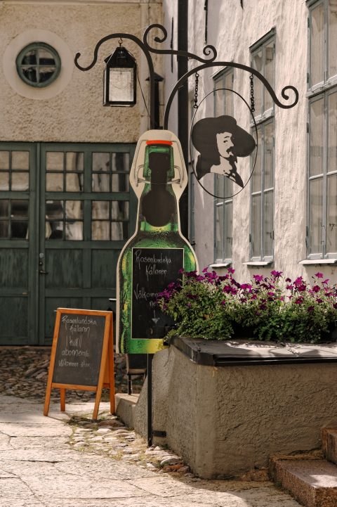 Bild: Kleine Brauerei in einem Hinterhof in der Altstadt von Kalmar. NIKON D700 mit AF-S NIKKOR 24-120 mm 1:4G ED VR.
