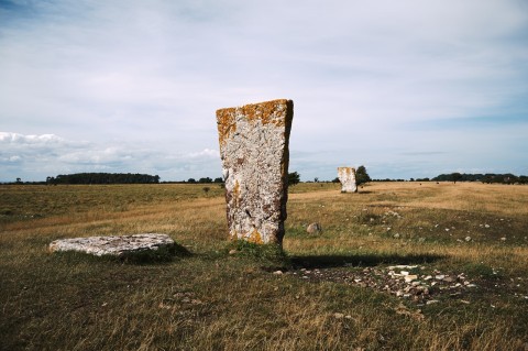 Bild: Die Kungsstenarna bei Ottenby in der Stora Alvaret auf der Insel Öland. NIKON D700 und AF-S NIKKOR 24-120 mm 1:4G ED VR.