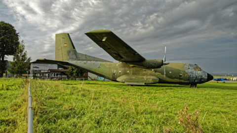 Bild: Auf dem Flugplatz Ballenstedt. Die Transall 50-07 der Bundeswehr. Foto aus dem Jahre 2017. Klicken Sie auf das Bild um es zu vergrößern.